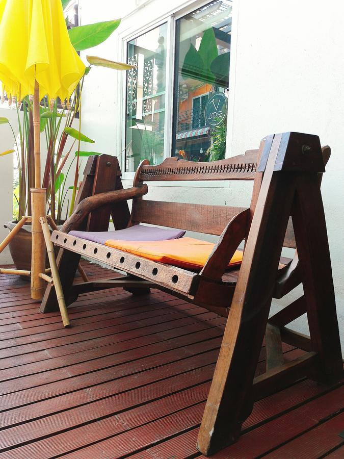 V Lodge Chiang Mai Extérieur photo