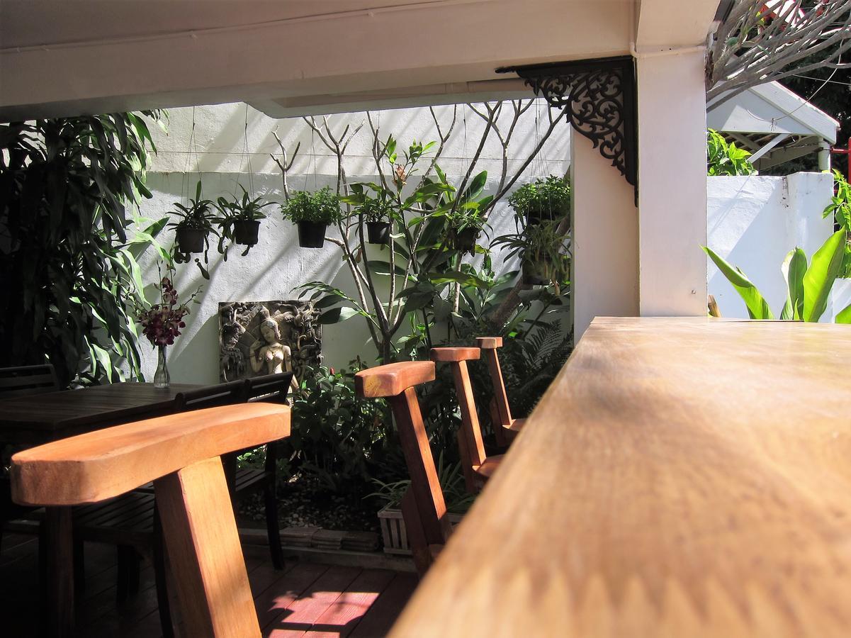 V Lodge Chiang Mai Extérieur photo