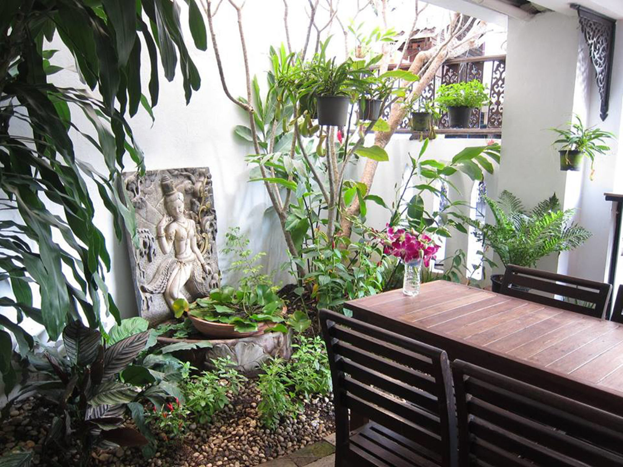 V Lodge Chiang Mai Extérieur photo