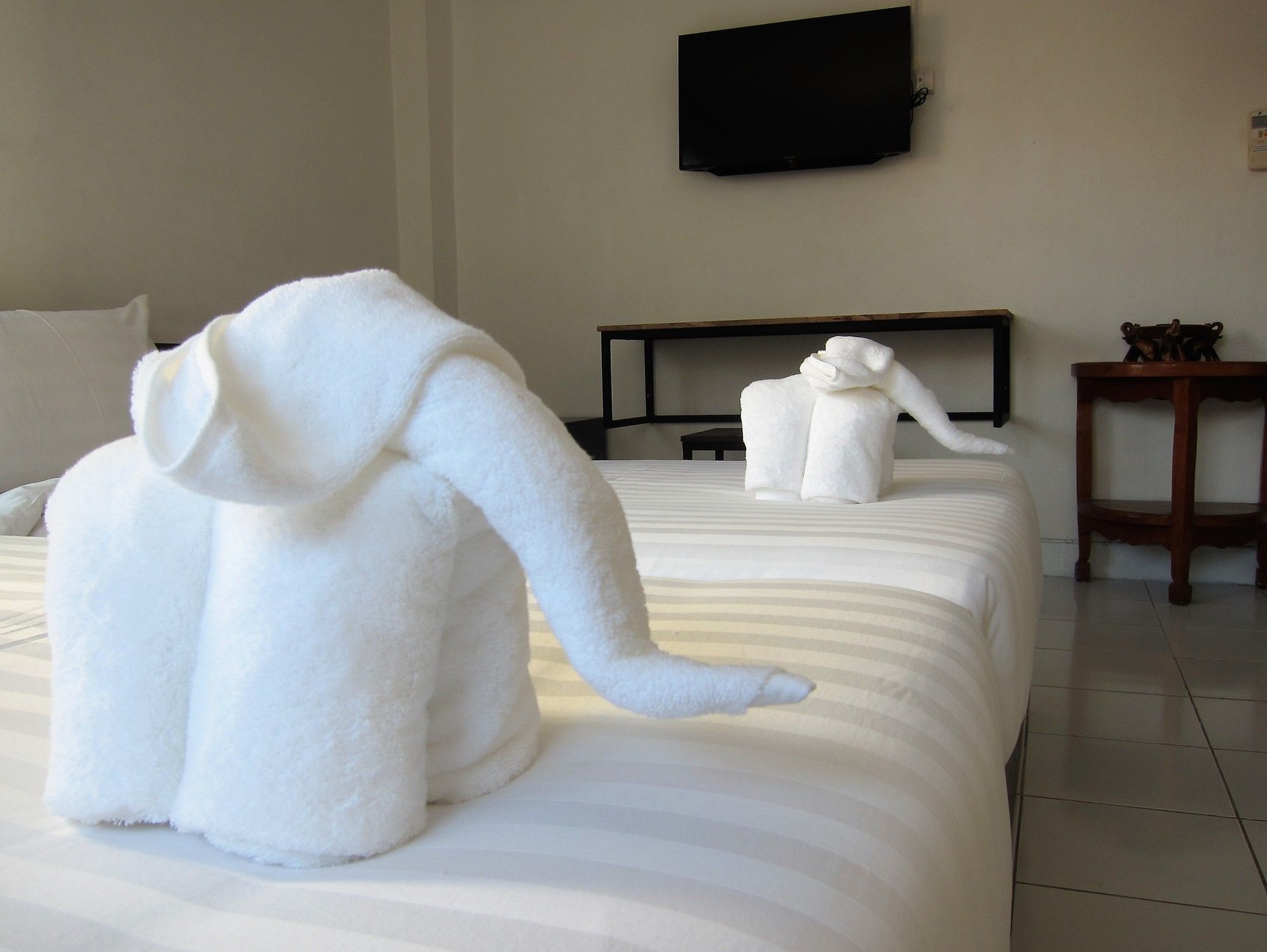 V Lodge Chiang Mai Extérieur photo